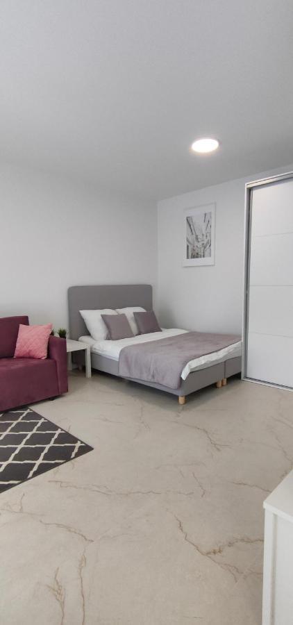 Praga Apartament Lägenhet Warszawa Exteriör bild