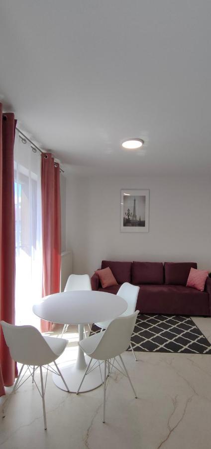 Praga Apartament Lägenhet Warszawa Exteriör bild
